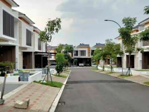 Rumah Baru Hoek Sentul , tersedia melalui melalui situs Olx