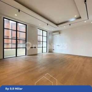 RUMAH BARU , JALAN LEBAR PONDOK INDAH JAKARTA SELATAN , tersedia melalui melalui situs Rumah123