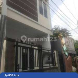 Rumah Baru Jl Kp. Irian, Utan Panjang. Jakpus , tersedia melalui melalui situs Rumah123