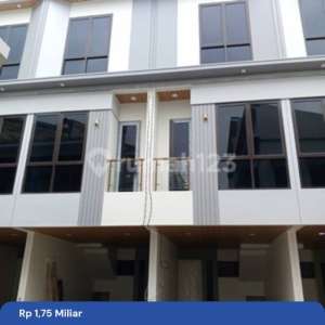 Rumah Baru Minimalis Modern 3lt Di Jl Kran5 Gunung Sahari Jakarta Pusat , tersedia melalui melalui situs Rumah123