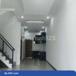 Rumah baru minimalis modern lokasi strategis cigadung , tersedia melalui melalui situs Rumah123