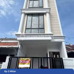 Rumah Baru Murah Minimalis Strategis Dekat Stasiun MRT H Nawi Jakarta Selatan , tersedia melalui melalui situs Rumah123