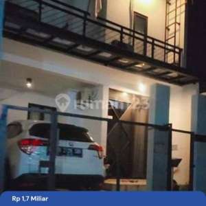 Rumah Baru Renovasi 2 Lt. Dalam Cluster Graha Raya , tersedia melalui melalui situs Rumah123