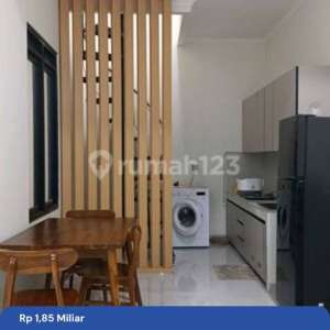 Rumah Baru Renovasi dan Furnished di Batununggal Indah Estate , tersedia melalui melalui situs Rumah123