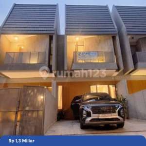 Rumah Baru Siap Huni Dlm Perumahan Dekat Tol Jatiwarna , tersedia melalui melalui situs Rumah123
