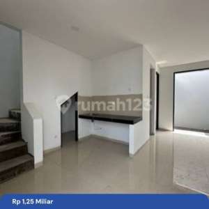 Rumah Baru Siap Huni Sayap Taman Kopo Indah Bandung , tersedia melalui melalui situs Rumah123