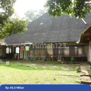 Rumah Belanda Herritage di Cipaganti Raya Bandung Utara , tersedia melalui melalui situs Rumah123