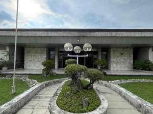 Rumah Bergaya Klasik Di Turangga , tersedia melalui melalui situs Olx