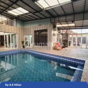 Rumah Besar, Luas, Dan Strategis di Jagakarsa, Lenteng Agung, Jak sel , tersedia melalui melalui situs Rumah123