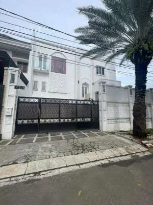 Rumah Besar Murah Pamulang lokasi di Vila Inti Persada blok C2 no.3, tersedia melalui melalui situs Olx