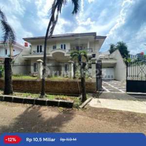 Rumah Bisa Buat Usaha Klinikguesthouse Di Taman Lebak Bulus , tersedia melalui melalui situs Rumah123