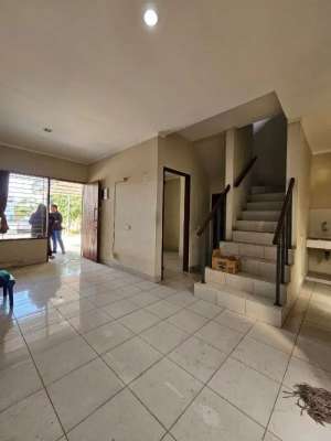 Rumah BU di jual cepat kota Tangerang , tersedia melalui melalui situs Olx