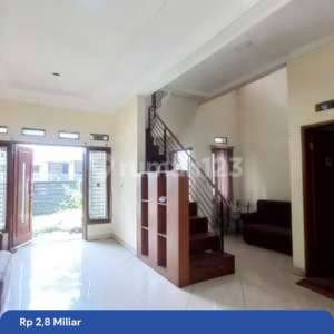 Rumah Buah Batu Regency , tersedia melalui melalui situs Rumah123