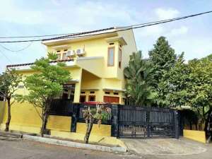 Rumah Cantik 2 lantai Murah Bagus Terawat posisi Hook dekat cluster Amarilis jl Citra Indah City Cileungsi , tersedia melalui melalui situs Olx