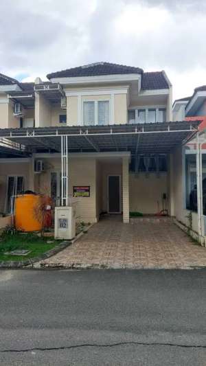 Rumah cantik di kawasan mewah citraland samarinda , tersedia melalui melalui situs Olx