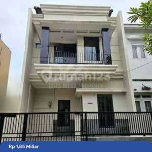 Rumah Cantik Dijual Bangunan Baru Kt.3 di Graha Raya , tersedia melalui melalui situs Rumah123