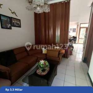 Rumah Cigadung Dago Lokasi StrategisPotensi Investasi Tinggi , tersedia melalui melalui situs Rumah123