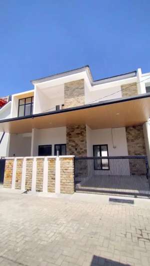 Rumah Custom 2 Lantai di Cluster Rasa Villa Gegerkalong di Cihanjuang , tersedia melalui melalui situs Olx