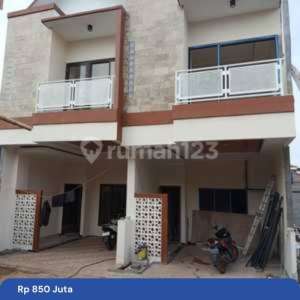 Rumah Desain Scandavian di Munjul Cipayung Jakarta Timur , tersedia melalui melalui situs Rumah123