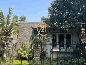 Rumah Di Kota Bandung Luas Siap Huni Rapi Ada Halaman Depan , tersedia melalui melalui situs Olx