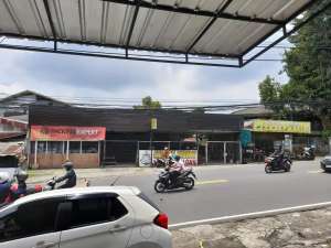 Rumah Di Lokasi Komersil Tajur Wangun Pinggir Jalan Utama , tersedia melalui melalui situs Olx