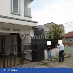 Rumah di Puri Nirwana di Jual Melalui Lelang , tersedia melalui melalui situs Rumah123