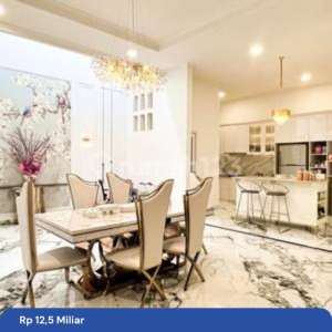 Rumah di Sunter, Jakarta Pusat. SHM, Dekat Sunter Mall , tersedia melalui melalui situs Rumah123