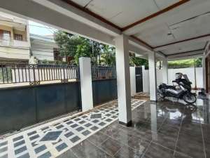 Rumah dijual 150 meter dari Jalan Panglima Polim Raya Kebayoran Baru , tersedia melalui melalui situs Olx