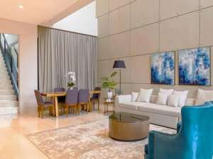 Rumah Dijual Cipete Selatan. Dalam Townhouse, Bebas Banjir. Ada LiftPool. NEGO , tersedia melalui melalui situs Olx