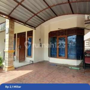 Rumah Dijual di Solo Dekat Taman Balai Kambang , tersedia melalui melalui situs Rumah123