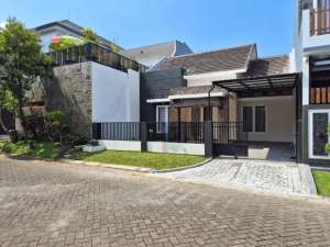 Rumah Dijual Lokasi Permata Jingga Suhat Malang lokasi di Permata Jingga, tersedia melalui melalui situs Olx