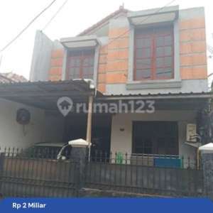 Rumah Dijual Rawamangun 2 Lantai Dekat Veldrom Lokasi Strategis dengan Mall dan Haltetrans , tersedia melalui melalui situs Rumah123