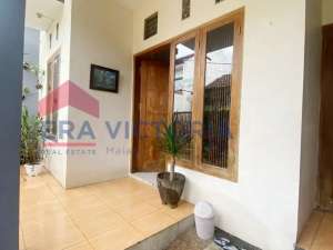 Rumah Dijual Strategis Dekat Mall Araya, RS PersadaTol Karanglo , tersedia melalui melalui situs Olx