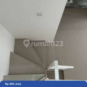 Rumah Ekonomis Akses Motor 2 Kamar di Pramuka Sari Jakpus , tersedia melalui melalui situs Rumah123