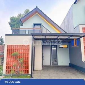 Rumah Furnished Rooftop Lega di Pancoran Mas 900 Meter ke Tol , tersedia melalui melalui situs Rumah123