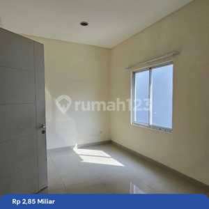 Rumah Greenlake 6X18 Jual Murah , tersedia melalui melalui situs Rumah123
