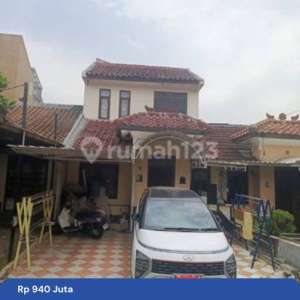 Rumah Hadap Timur LT 135 SHM 10 menit ke Gerbang Tol Karawaci 2 J-36891 , tersedia melalui melalui situs Rumah123