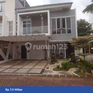 Rumah Hoek Besar Riviera Metland Puri , tersedia melalui melalui situs Rumah123