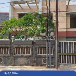 Rumah Hook 3 Lantai Siap Huni,Bebas Banjir di Komplek Malaka Country Estate,Pondok Kopi,Duren Sawit,Jakarta Timur , tersedia melalui melalui situs Rumah123