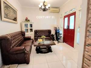 Rumah Hook Emerald Bintaro Jaya Sektor 9 lokasi di Pondok Aren, tersedia melalui melalui situs Olx