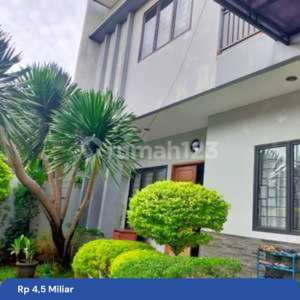 Rumah Jalan MPR Bagus Siap Huni Murah dengan Taman dan Kolam Ikan , tersedia melalui melalui situs Rumah123