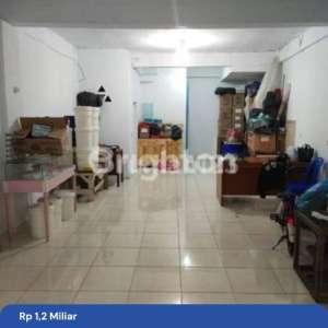 Rumah Jelambar Murah Meriah Grogol Petamburan Jakarta Barat , tersedia melalui melalui situs Rumah123