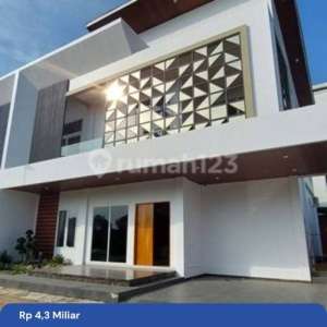 Rumah Jual Kota Pontianak Lokasi Jalan Paris 2 , tersedia melalui melalui situs Rumah123