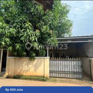 Rumah Kampung Siap Huni. , tersedia melalui melalui situs Rumah123