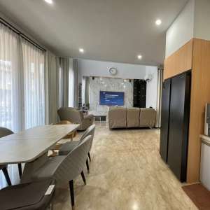 Rumah Kawasan Elite The Zora Kazumi Cantik dan Rapih BSD CITY , tersedia melalui melalui situs Olx