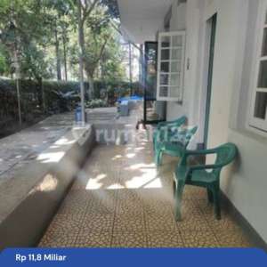 Rumah Kokoh Bangunan Belanda Lokasi Strategis Tenang Sejuk Kota Bandung , tersedia melalui melalui situs Rumah123