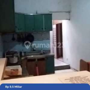 Rumah Kosan di Salemba Ada 25 Kamar Tidur , tersedia melalui melalui situs Rumah123