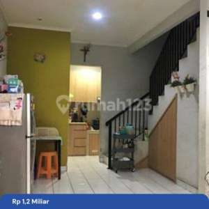 Rumah Kresek Kosambi, 2 Lantai, Semi Furnished , tersedia melalui melalui situs Rumah123