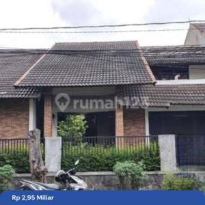 Rumah Lama Murah Luas Besar di Bawah Pasar Antapani Bandung Kota , tersedia melalui melalui situs Rumah123