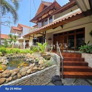 Rumah Lama Siap Huni Lingkungan Tenang Area Gandaria Selatan , tersedia melalui melalui situs Rumah123